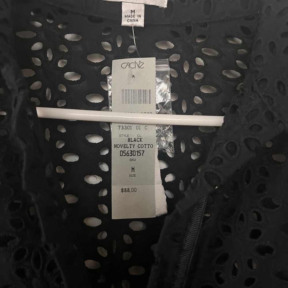 NWT Cache Black Sleeveless Blouse - Picture 2 of 3